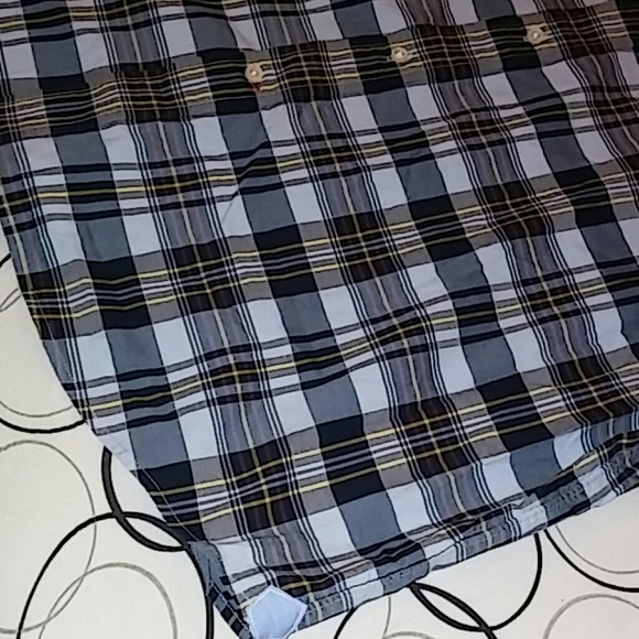 Button Up Shirt - Picture 4 of 5